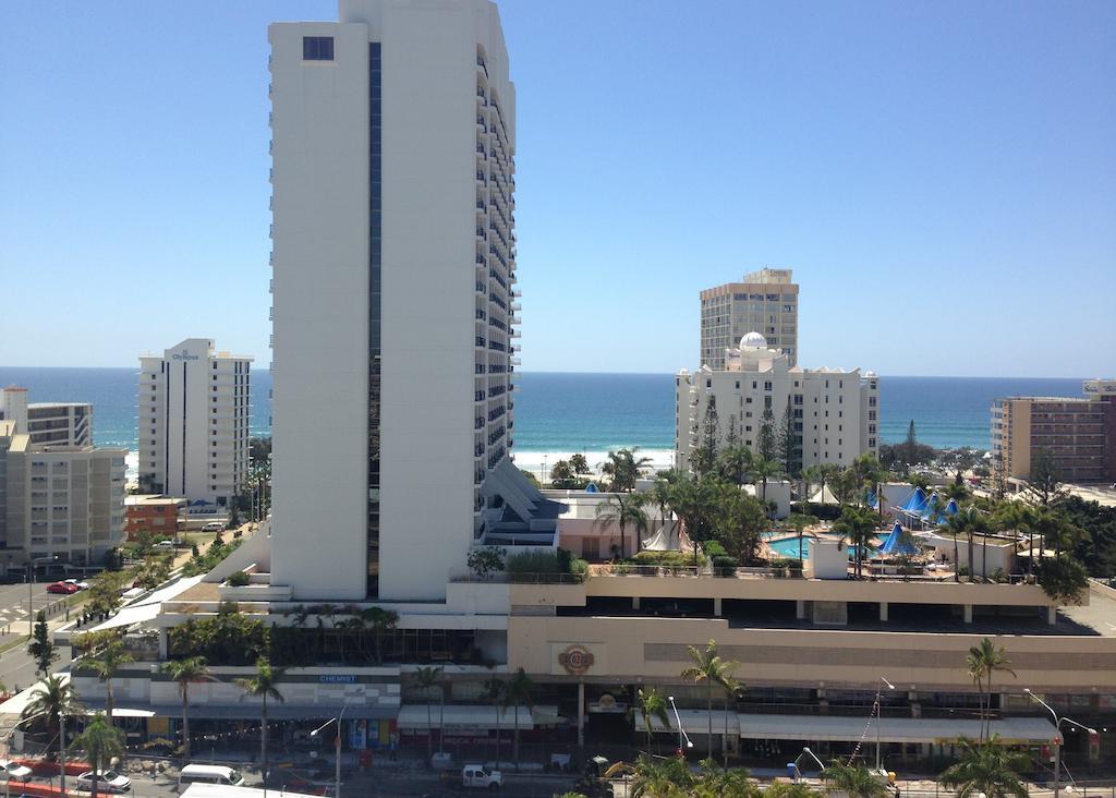 Centrepoint Resort Гоулд Коуст Екстериор снимка